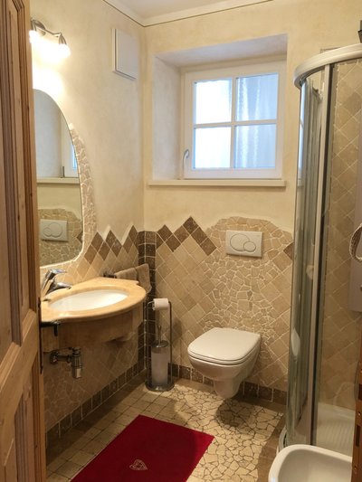 Cavalese - Quadrilocale in centro - 4 - Bagno in camera1 