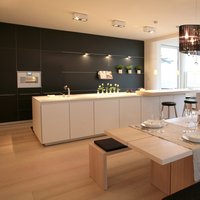 Appartamento Residenziale Bolzano  - Larice Mod. Magnus, spazzolato oliato bianco di Parkemo per questa abitazione dove nulla è lasciato al caso e dove tutto è studiato nel dettaglio.