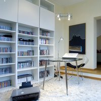 Palazzo signorile Mantova  - Dalla cucina allo studio... il pavimento in Rovere Parkemo, scelta Classic, spazzolato e olio naturale, è il prolungamento da uno spazio all