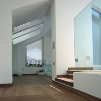 Appartamento Signorile Trento  - Un classico senza tempo, un must che non passa mai di moda, uno stile senza uguali. Noce Americano di Parkemo, levigato effetto poro aperto e oliato naturale. 