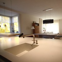 Appartamento Residenziale Bolzano  - Toni chiari e luminosi, che danno aria a questo lussuoso appartamento dove il Larice Mod. Magnus, spazzolato oliato naturale di Parkemo si fonde perfettamente nell