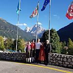 Spettacoli Gran Tobia - Hotel Il Caminetto - Principe del Liechtenstein, Senatrice e Procuradora del Comun General Elena Testor, Luca Guglielmi vice sindaco di Canazei.