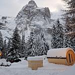 Esperienze ed emozioni Union Hotels Canazei - Cottege Hotel Villetta Maria, sauna esterna e vasca esterna calda