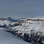 Le dolomiti in Val di Fassa - Veduta da Punta Rocca Marmolada del massiccio del Sella e del gruppo del Sasso Lungo e Sasso Piatto