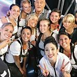 Personaggi famosi sport, spettacolo e cultura - Claudio Bisio, Luciana Letizzetto, Frank Matano conduttori comici attori assiemme alle Schuhplattlerinnen della Val di Fassa partecipanti al programma Italian got Talent